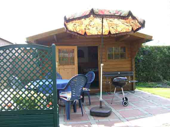 Ferienwohnung Esens - Blick aufs Blockhaus